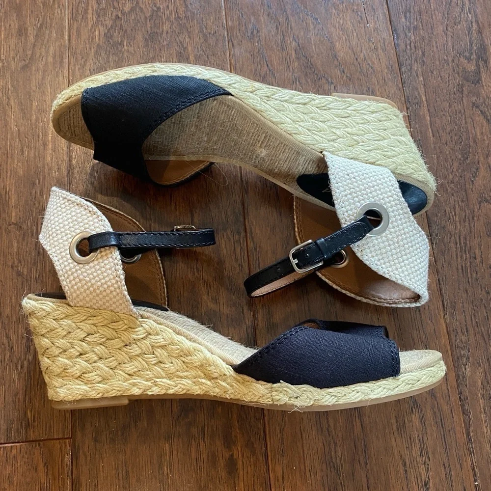 NIB Lucky brand Kyndra Espadrille wedge 8.5